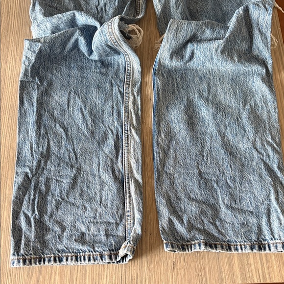 Aeropostale Women’s High Rise Baggy Distressed Jeans Size 6 Light Wash - Picture 8 of 10
